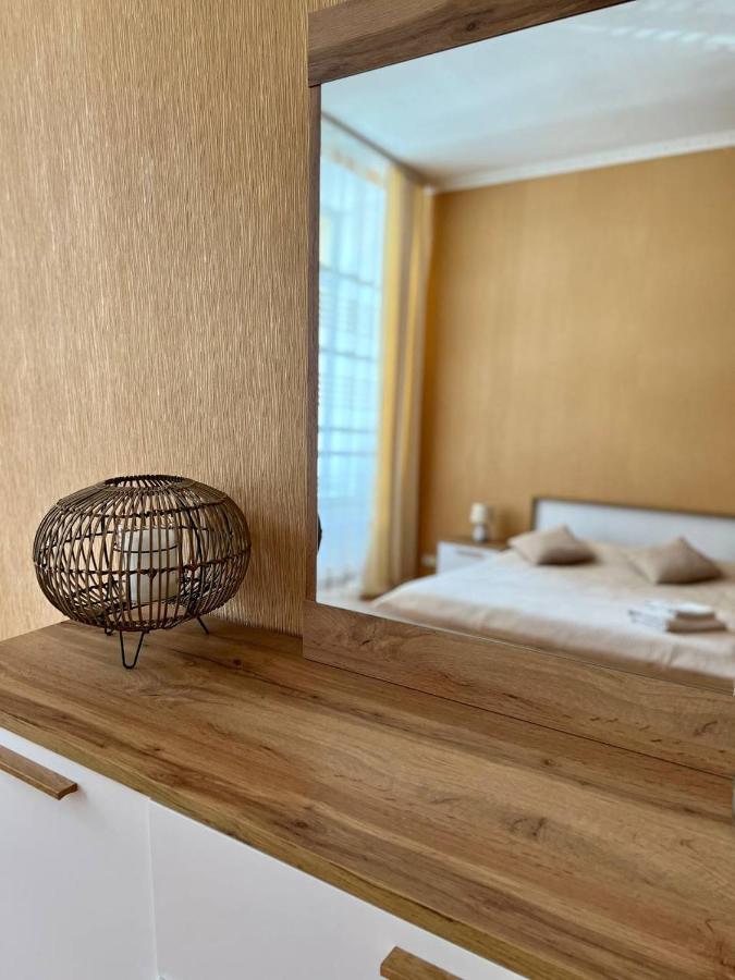 Apartment On Hnatiuka With Parking Liov Exterior foto
